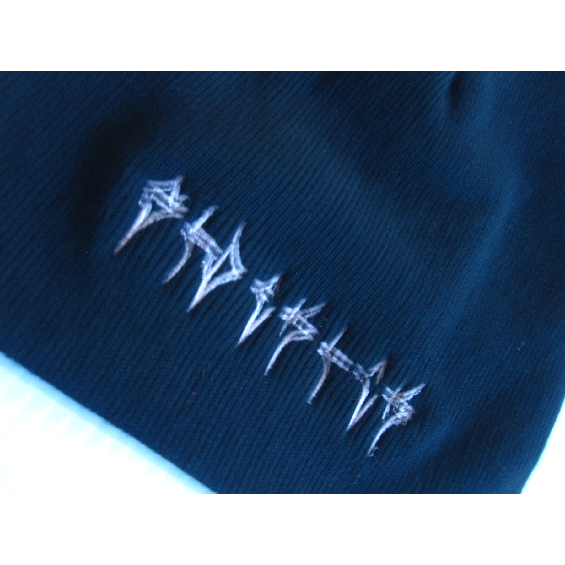 SIDEKICK SKULLY BEANIE